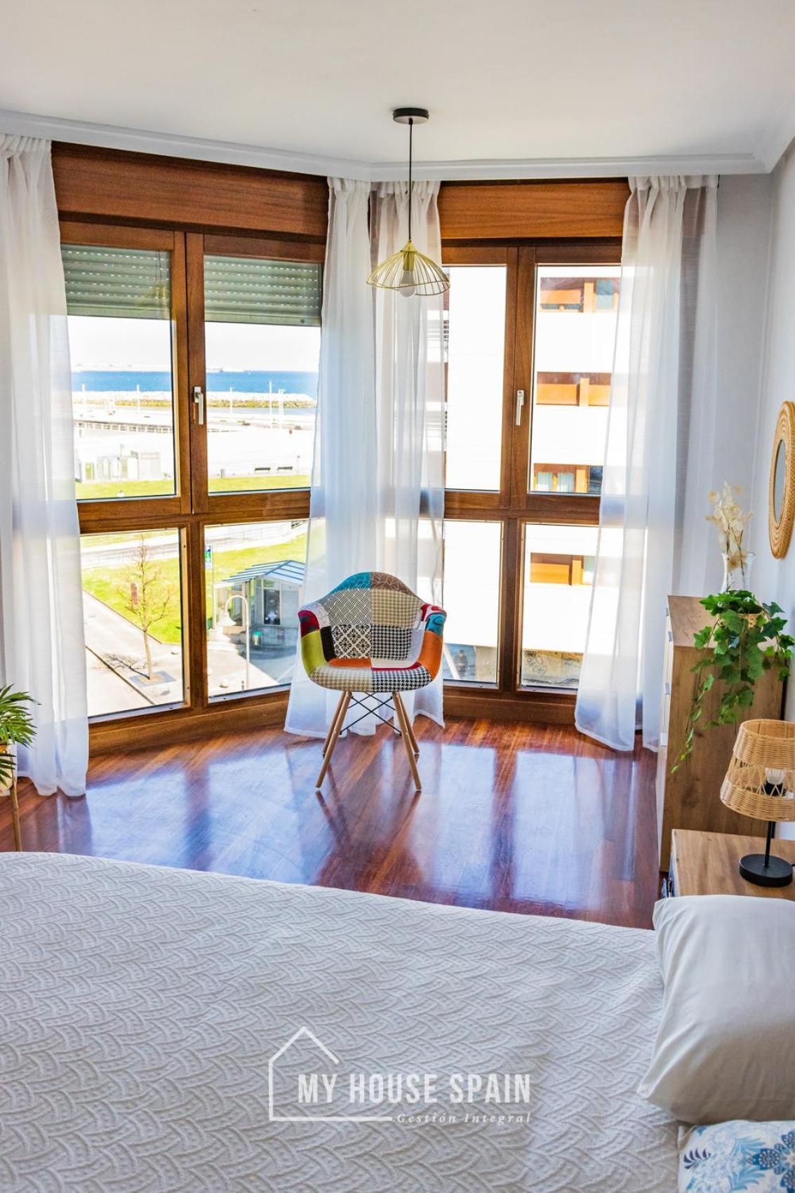 Myhousespain - Playa De Poniente, Con Vistas Al Mar Y Parking Gratuito Gijon Exterior photo